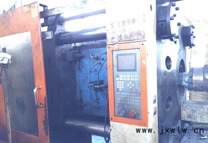工廠轉(zhuǎn)讓2008年變量泵 廣東注塑機(jī) 凱迪威800T-400