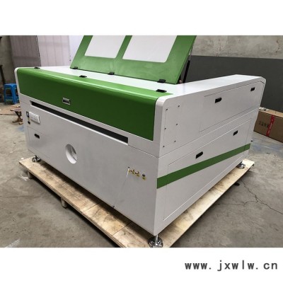 創(chuàng)鑫1313 視覺(jué)定位激光識(shí)別切割 印花面料激光切割機(jī) 印花圖案自動(dòng)巡邊切割機(jī)