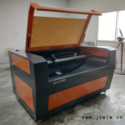 建筑模型激光切割機5mm內(nèi)亞克力畫線切割激光切割機