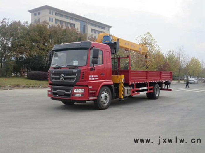 玉柴180馬力發(fā)動(dòng)機(jī) 法士特小8檔變速箱徐工8噸隨車吊  三一8噸四節(jié)臂吊機(jī)  支持分期包上戶   支持分期包上戶