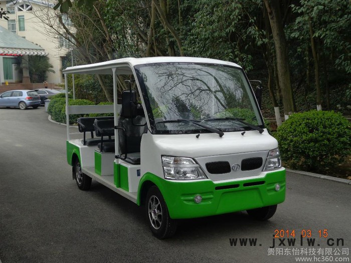 河池燃油觀光車買 熱線：4008 757800，中置后驅(qū)發(fā)動機燃油觀光車機，動力提升20%，東怡燃油車14座、11座